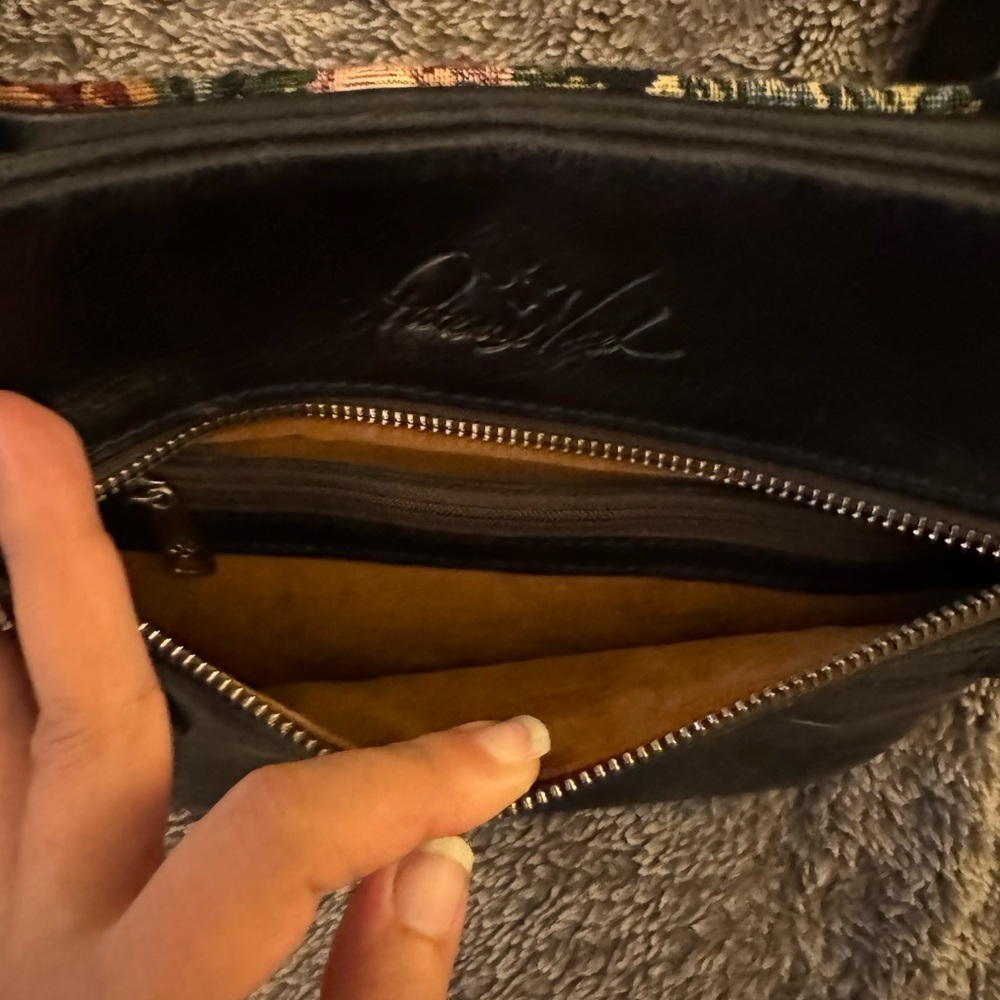 PATRICIA NASH Prizzi Crossbody Bag - Picture 4 of 13